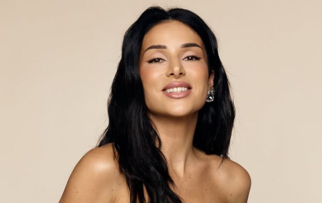 Стильный выход Златы Огневич: красный жакет как главный акцент