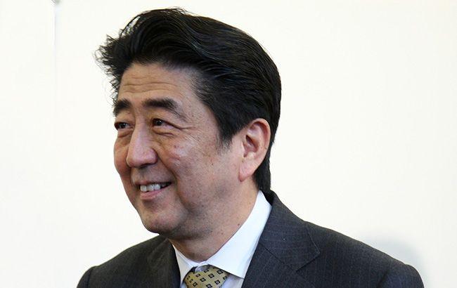 Премьер-министр Японии просил Китай прекратить поставки нефти в КНДР