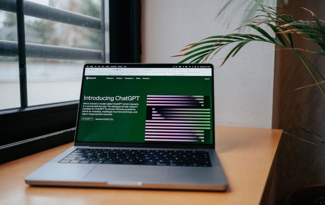 OpenAI создает линейку ИИ-устройств: ChatGPT выходит за пределы смартфона