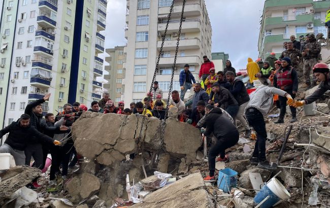 Землетруси у Туреччині та Сирії. Кількість загиблих перевищила 23 тисячі осіб