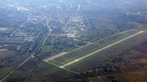 Вибух на аеродромі в Луцьку та сирени у Львові: яка ситуація на заході України