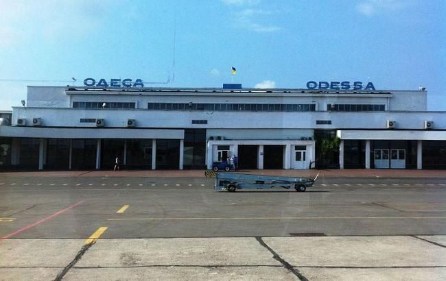 В аеропорту "Одеса" літак здійснив аварійну посадку