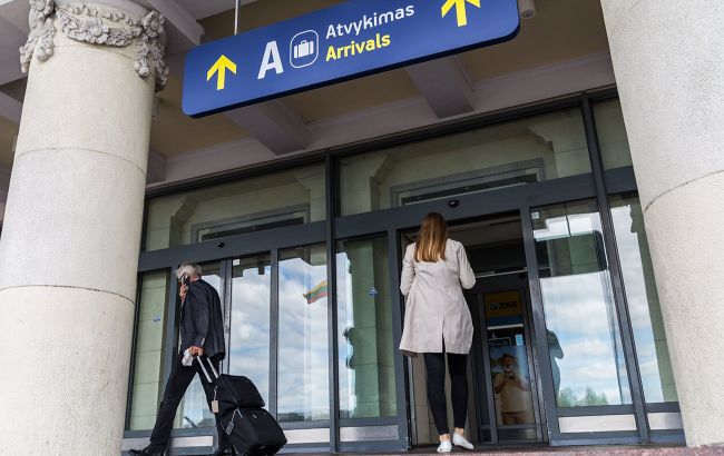 У столиці Литви через невідомий дрон зупиняли авіасполучення