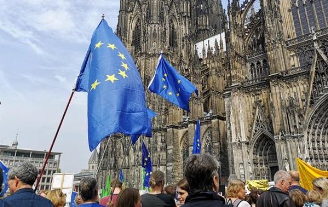 У Німеччині проходять багатотисячні акції протесту проти націоналізму