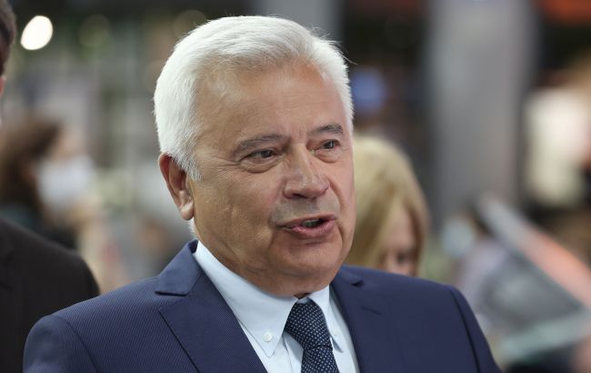 Прокремлівські олігархи змушені витрачати свої статки в Росії, - Bloomberg