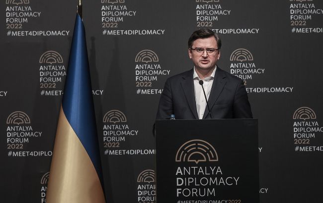 Кулеба про заяви Лаврова: Готовий зустрічатися будь з ким з питань миру в Україні