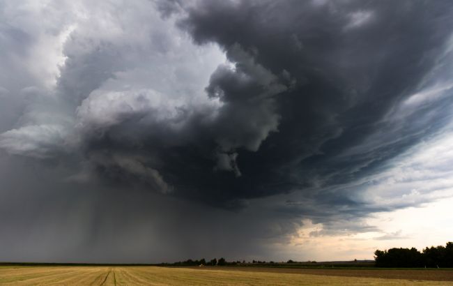 Грозы и похолодание: синоптики предупредили об ухудшении погоды