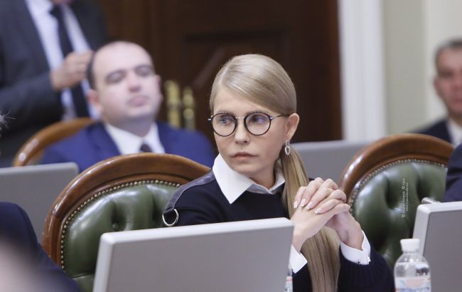 Тимошенко требует от власти учитывать мнение людей в стратегических решениях