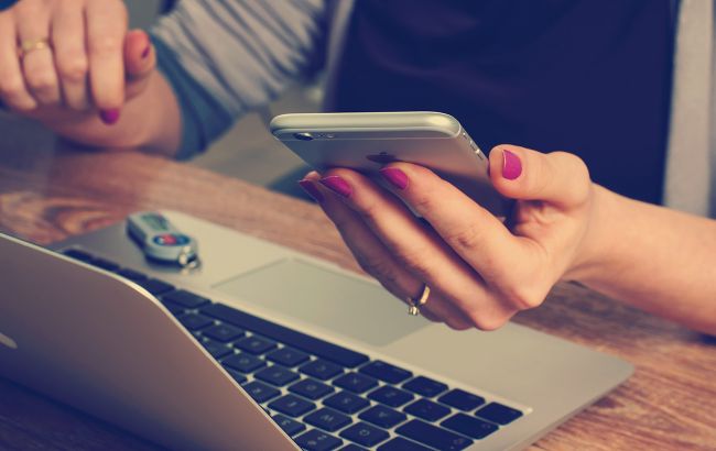 Видала себе за військового. Курсантка у Дніпрі виманила у дівчини 800 тисяч гривень