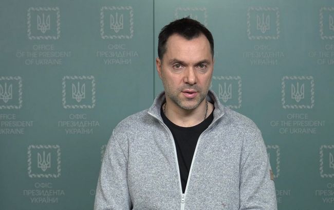 Арестович назвал причину активизации российской авиации на Донбассе