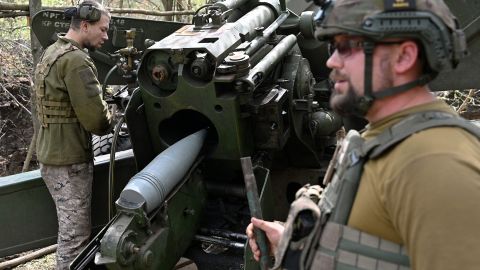 Майже 200 окупантів та 44 одиниці техніки: втрати РФ на Таврійському напрямку за добу