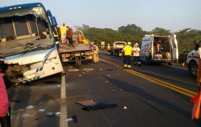 В Мексике в результате ДТП с автобусом погибли 7 человек