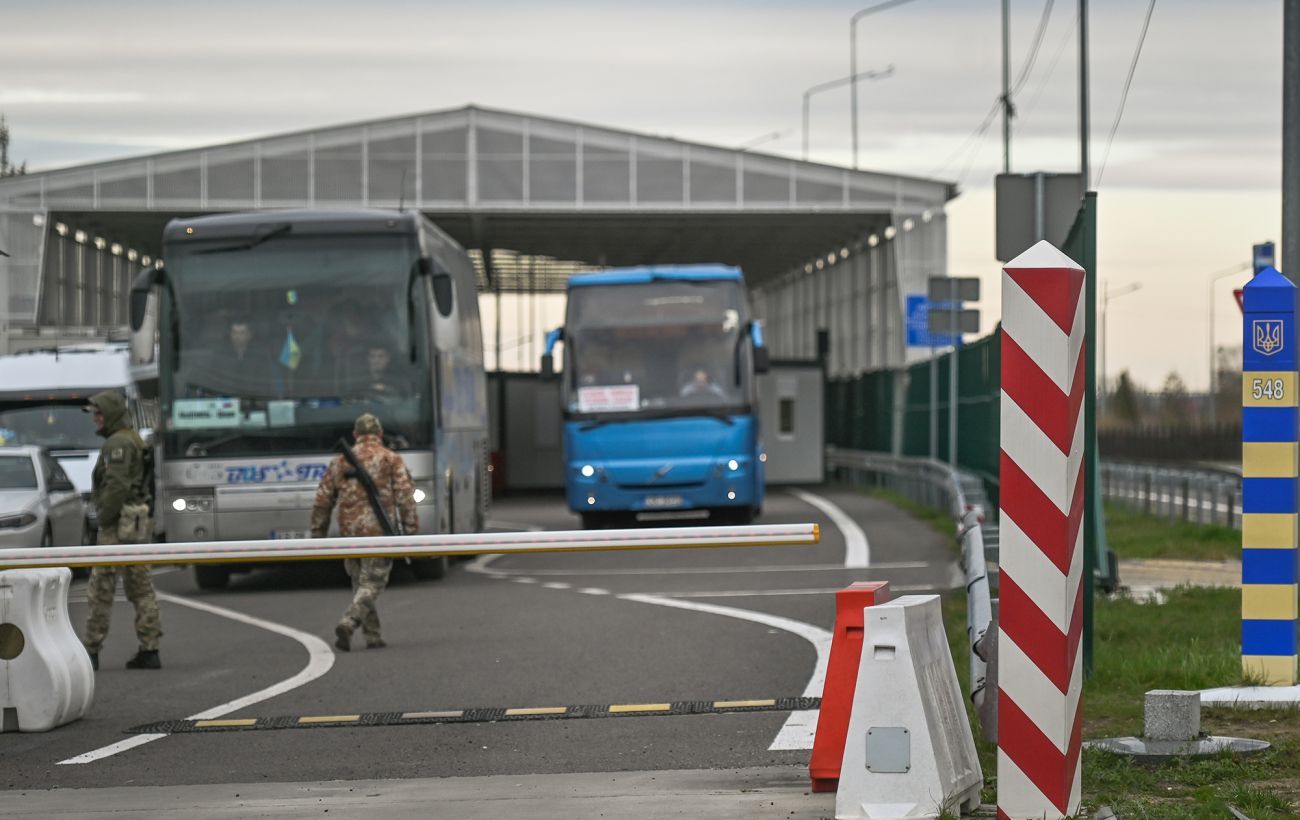 Проблеми з затримками автобусів на українсько-польському кордоні
