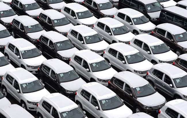 Концерн Volkswagen заборонив постачання російським дилерам автомобілів, що вже знаходяться в країні