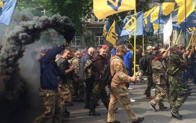 Марш "Азова" в Києві: відео