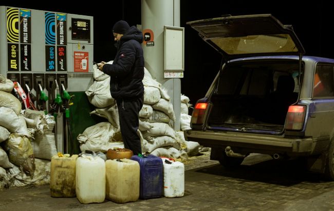 Мають три дні. АМКУ вимагає від АЗС пояснити підвищення цін на пальне