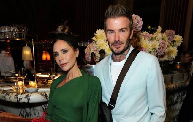 Вікторія Бекхем показала, як святкує Різдво у родинному колі (фото)