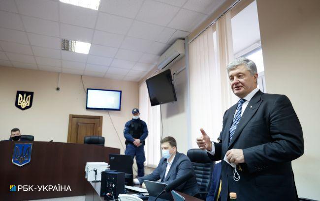 Суд без рішення. Порошенко поки що залишився без запобіжного заходу: що сталося