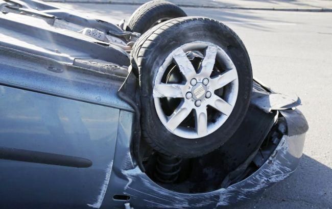 Под Киевом грузовик столкнулся с пассажирским автобусом