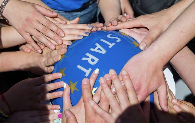 В первый день безвиза по биометрическим паспортам в ЕС проехали более 10 тыс. украинцев