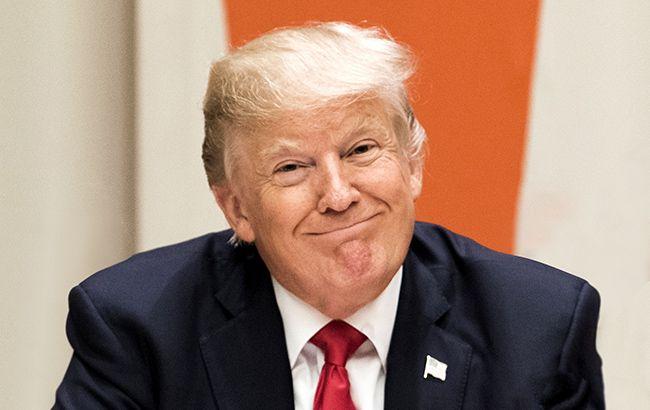 Трамп по вечерам готовится к встрече с Мюллером