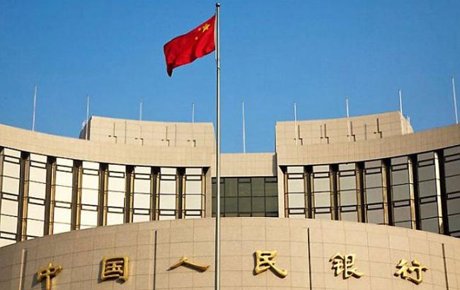 Центробанк Китая влил в финансовую систему еще 15,2 млрд долларов