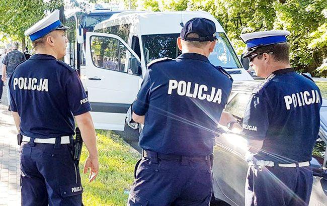 В Варшаве около 70 человек пикетировали МВД