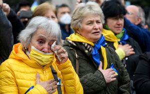 П&rsquo;ятий рік на валізах. Чи досі раді бачити українських біженців в Європі й чого чекати далі