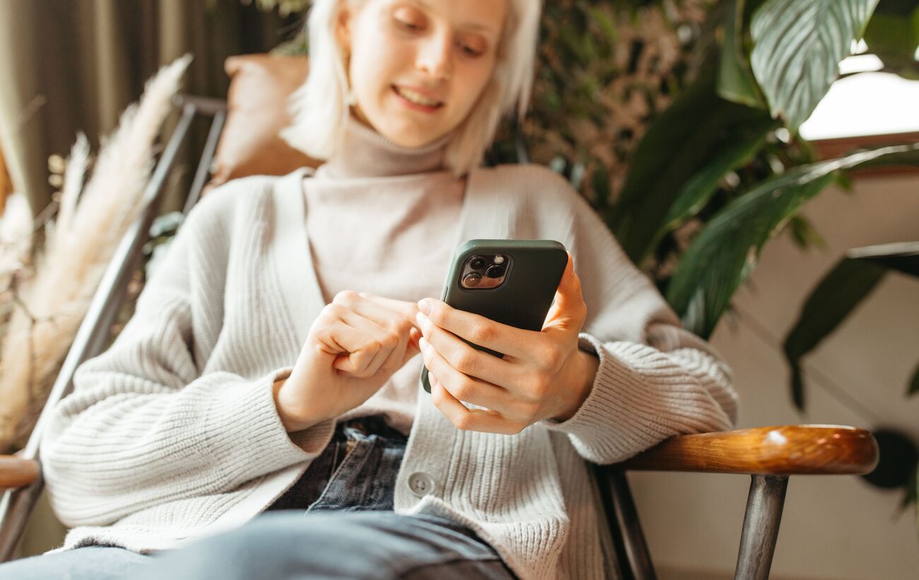 Apple simplifies eSIM usage: what will change for iPhone owners