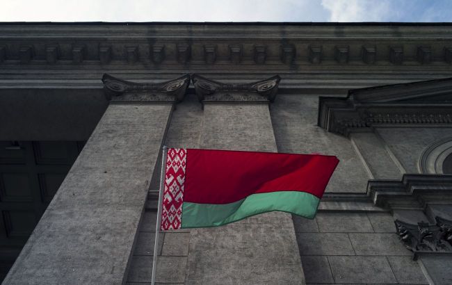 Ответ на "Валеру"? Беларусь на границе с Украиной выставила агитационные борды