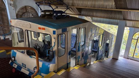 В Киеве останавливают фуникулер: в КГГА назвали даты и объяснили, что случилось