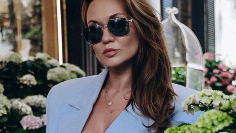 "Не хочу в дом без света": звезда "Сватов" похвасталась отдыхом за границей (видео)