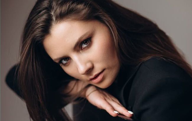 "Сперечались хто із нас прийомний". Зірка "Спіймати Кайдаша" пригадала дитинство з братом (фото)