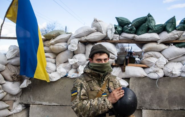 Окупанти з награбованим йдуть з Київської області, на Донбасі ЗСУ відбили 7 атак, - зведення Генштабу