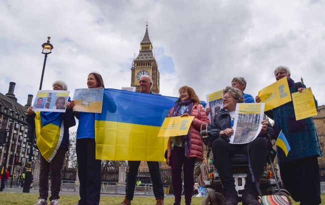 В гостях добре, але... Як Європа змінює ставлення до біженців з України