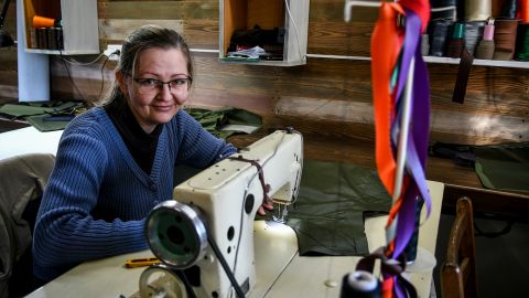 Работа с проживанием: какую работу предлагают украинцам и сколько платят