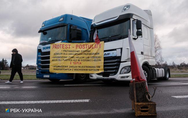 Польські протестувальники намагалися заблокувати залізницю на кордоні з Україною