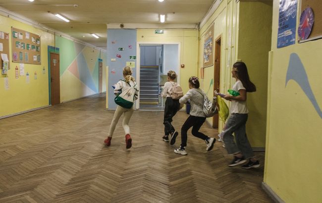 Весняні канікули 2024: коли та скільки відпочиватимуть школярі в Україні