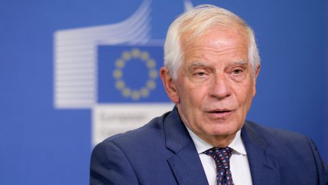 Сербия и Косово поддержали соглашение о перемещении граждан по внутренним паспортам, - Боррель