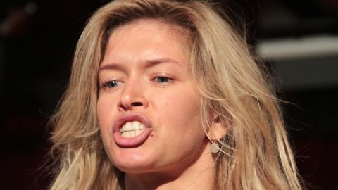 Была Вера Брежнева, а стала Вера Путина: украинцы высказались о певице