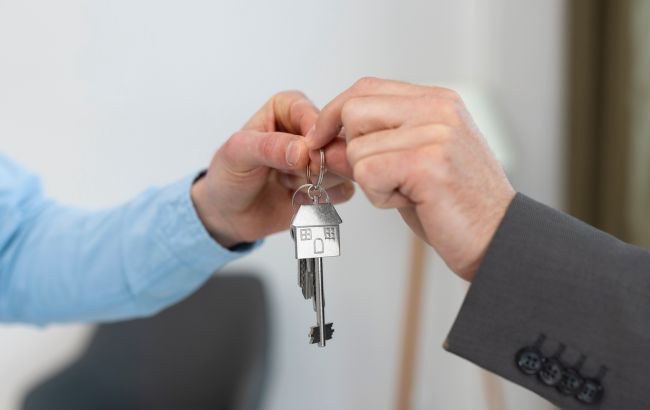 Сколько лет надо работать, чтобы купить квартиру в Украине: расчеты по городам