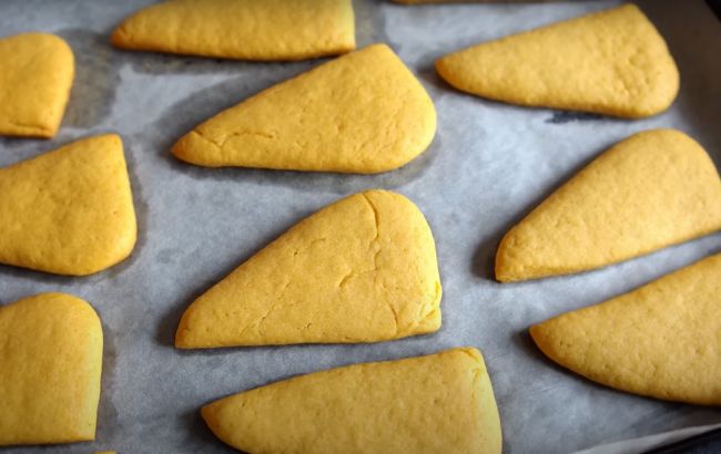 Печенье на томатном соке: быстрый рецепт хрустящих вкусностей