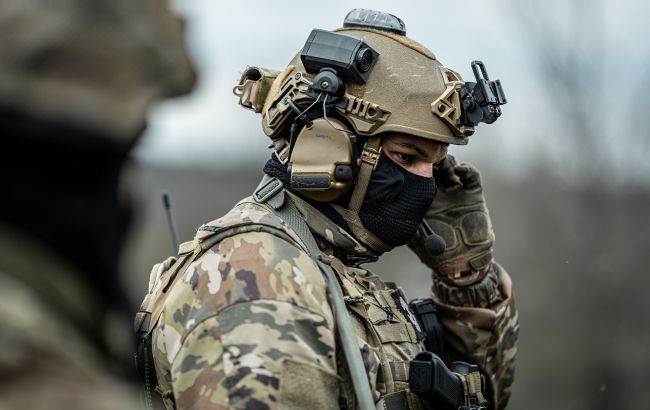 "Никто никуда не отходит". ГУР перехватило приказ командира РФ стрелять по своим