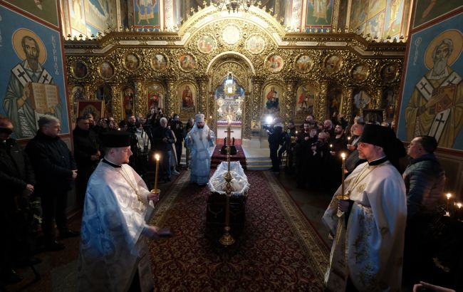 В Києві попрощалися з письменником Дмитром Капрановим (фото)