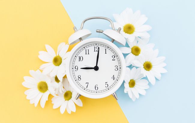 Перевели ли часы в Украине: как узнать точное время