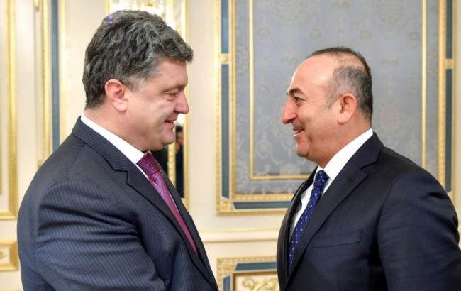 Порошенко і глава МЗС Туреччини обговорили створення ЗВТ