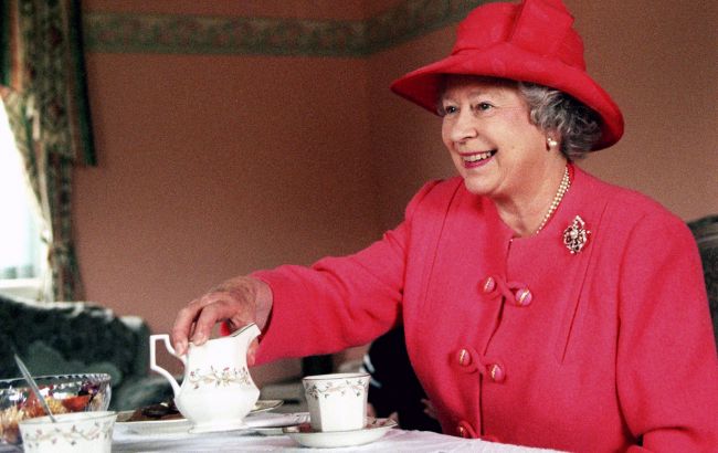Всплыл секретный рецепт любимых булочек 96-летней Елизаветы II: очень просто и недорого!