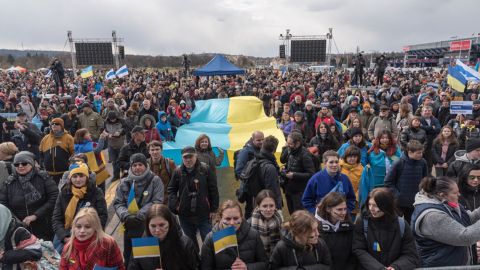 Нові правила. Які доходи треба вказувати біженцям для отримання виплат у Чехії
