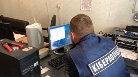 В Харькове разоблачили группу хакеров, которые взломали 20 тысяч серверов по всему миру