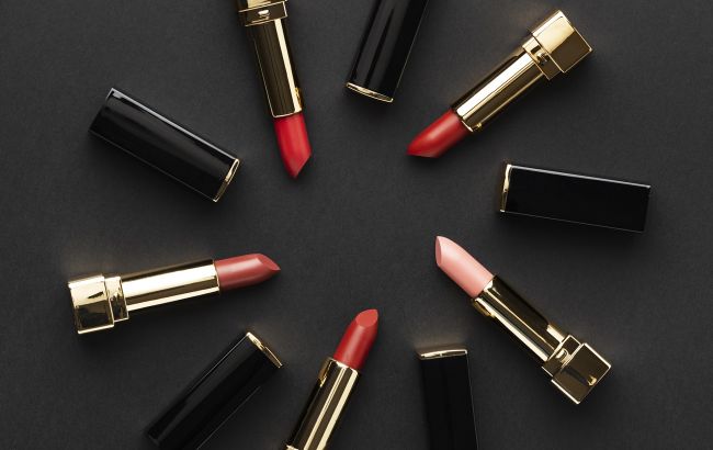 Лучшие цвета помады для женщин после 40 лет. Скроют морщины и возраст
